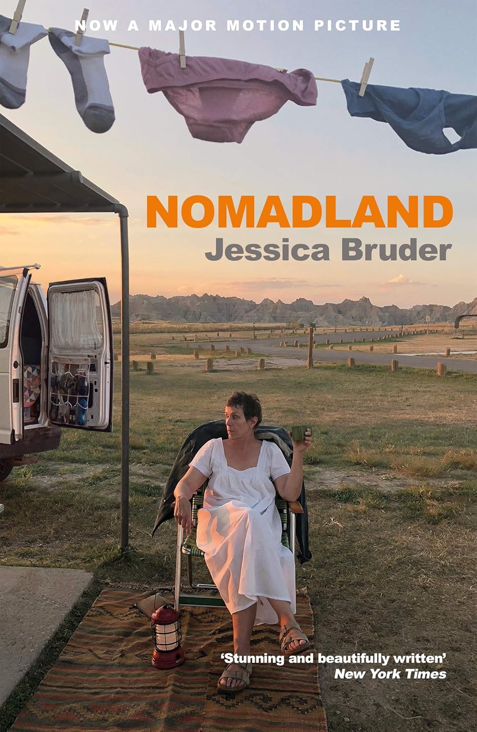 Nomadland: Surviving America In The Twenty-First Century (999 Edition)