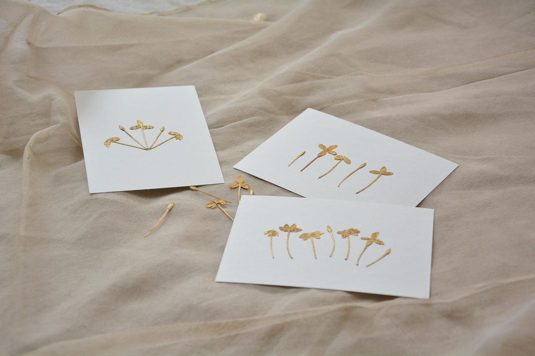 Gold Flowers Postcards